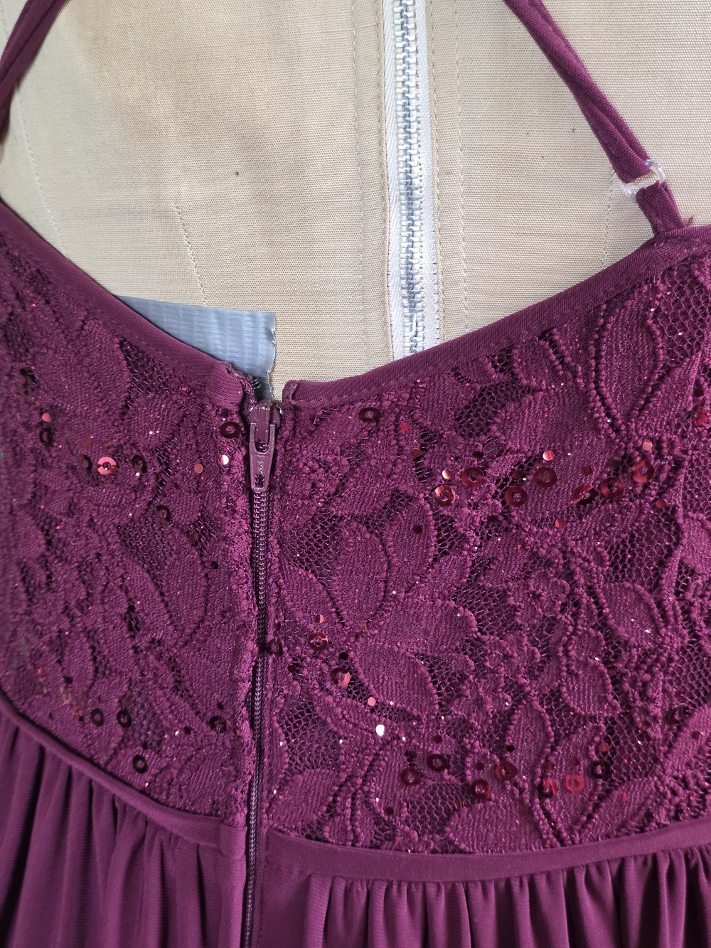 DB Studio Glitter Lace Formal Gown Merlot Burgandy NWT Size 12 - Picture 7 of 16